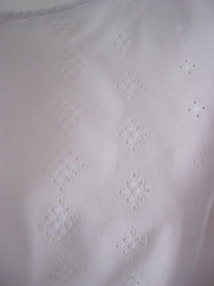 Bluse # Top # ärmellos # Lochmuster # Weiß # 38/40