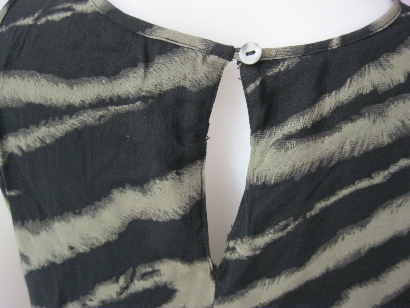 Midi-Kleid # Mexx # Viskose #  Tigermuster # Schwarz / Khaki # 40