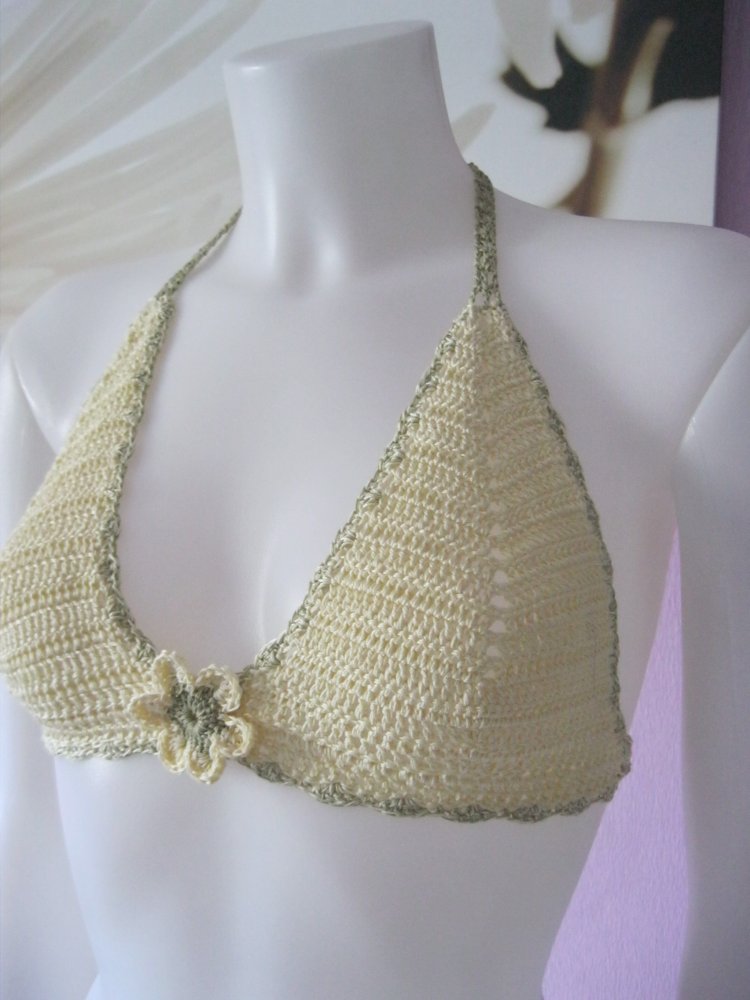 NEU Bikini-Oberteil gehäkelt Handmade Vintage Vanille/Grün meliert/Beige 100% Baumwolle Cup B/C