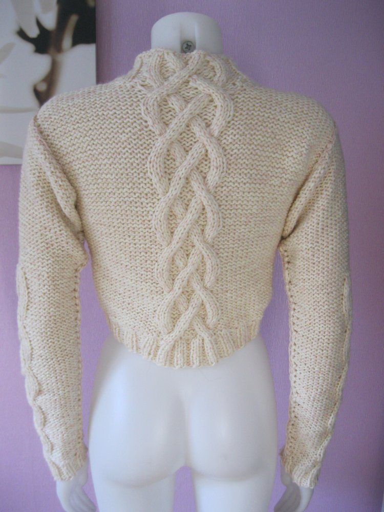 NEU Strickpullover Handmade 50% Schurwolle beige Stehkragen Cropped 36-40