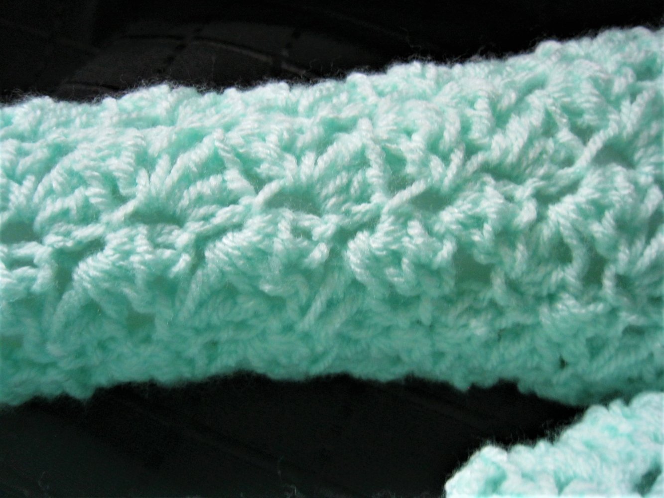 NEU Hand-Stulpen Pulswärmer mit Daumenloch Muschelmuster Handmade Aqua