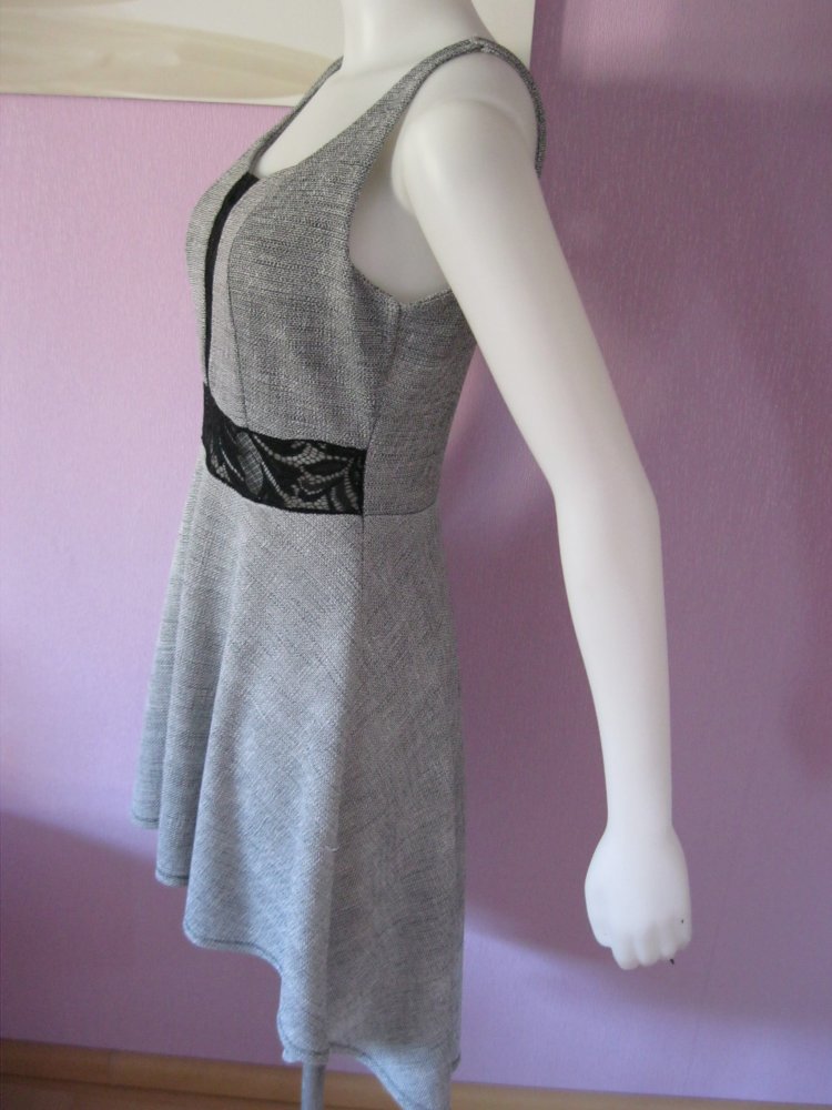 Trägerkleid # grau # Spitze # Made in Italy # 36