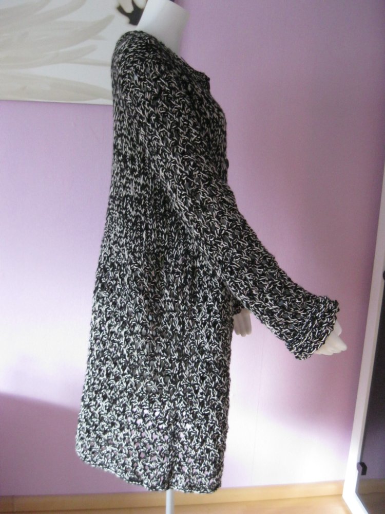 NEU Strickmantel Handmade Schurwolle schwarz/beige meliert Oversize