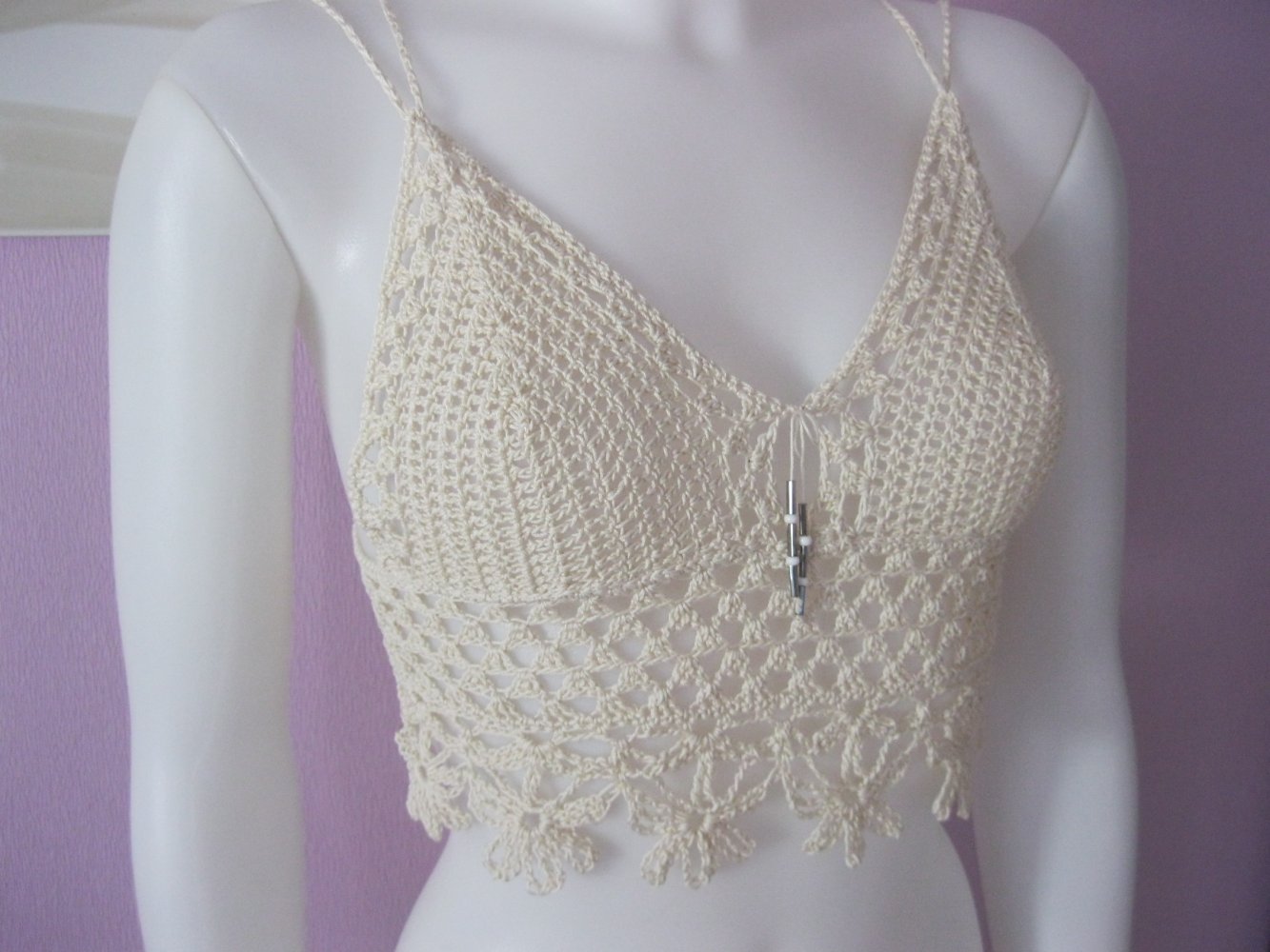 NEU gehäkeltes Top Handmade Blumenrand 100% Baumwolle Cup A/B Beige S-M