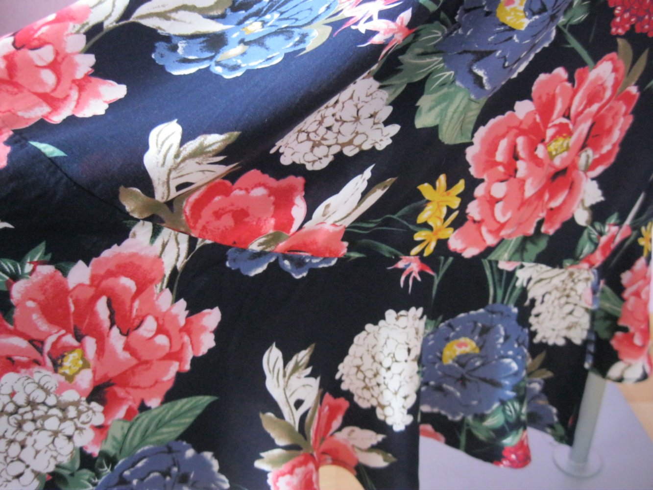 Maxi-Kleid # Sommerkleid # Kurzärmlig # Volants # Blumen # 100% Viskose # XL/XXL