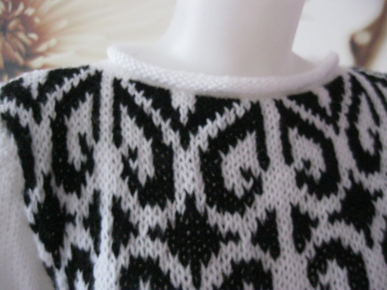 NEU Strickpullover mit Jacquardmuster Handmade schwarz/weiß S-L