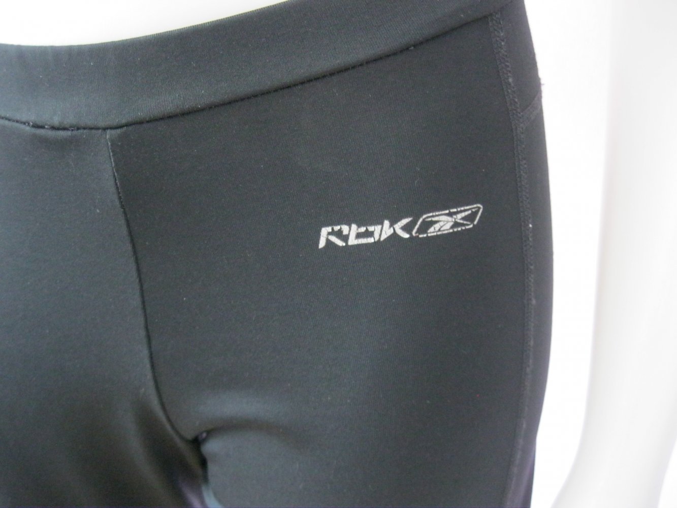 Reebok #  Playdry # Capri Pant # Aerobic Hose # Schwarz # 38