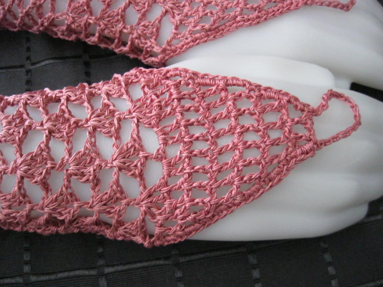 NEU Stulpen Altrosa Handschuhe Mittelfinger-Schlaufe 100% Baumwolle Handmade