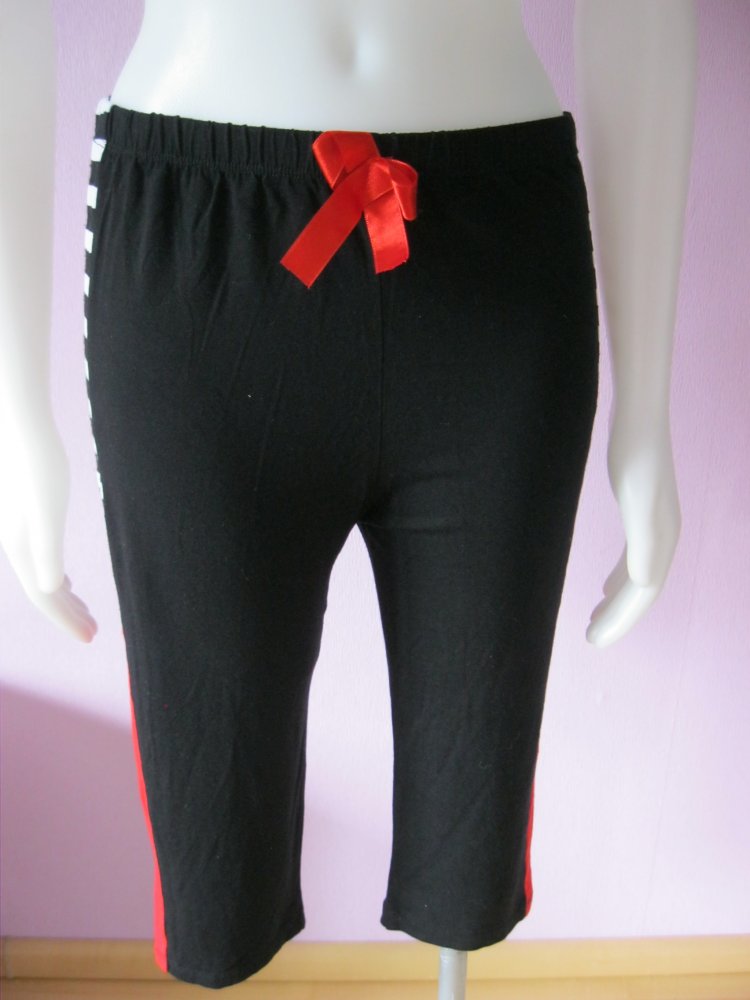 2-Teiler # Pepa # Kurze Leggins # T-Shirt # 100% Baumwolle # Schwarz/Rot/Weiß # XXL