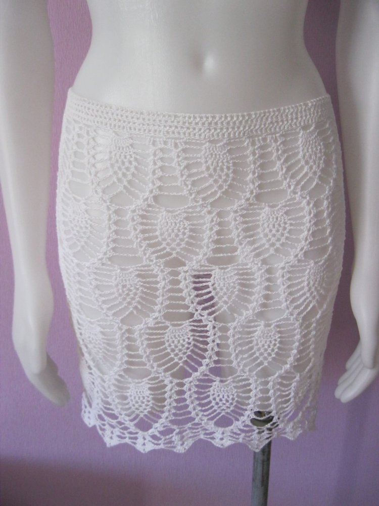 NEU Bikini-Oberteil mit Rock Handmade gehäkelt 100% Baumwolle Weiß XS/S Cup A