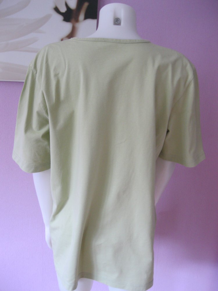 T-Shirt # Lindgrün # 100% Baumwolle # Stickerei # 48