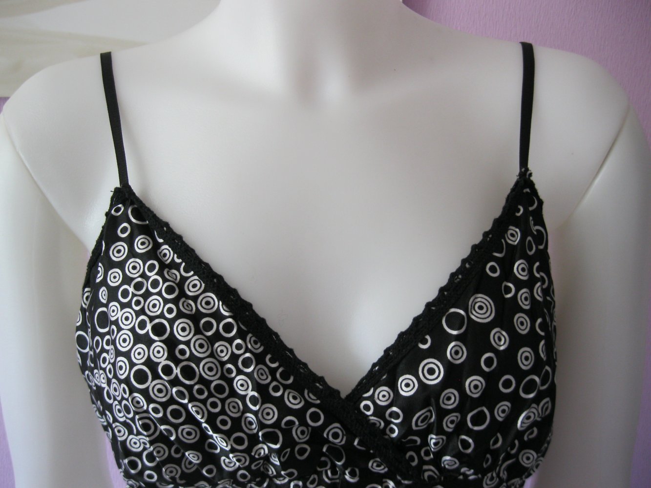 Sommertop # Satin # schwarz/weiß # Miss Swan # S