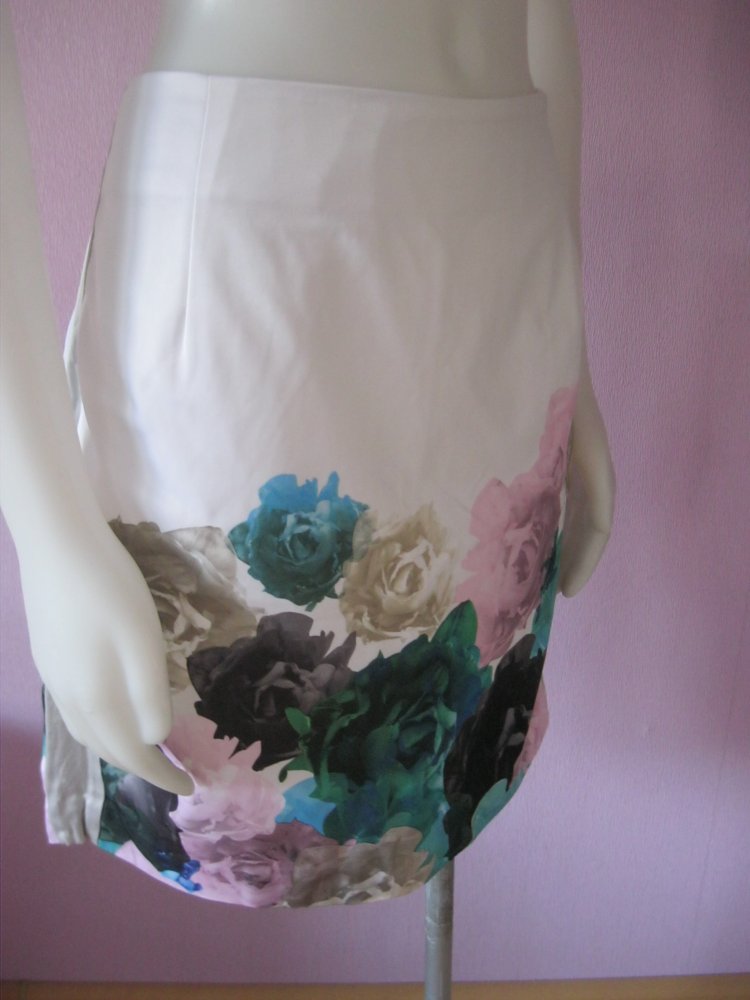 Mini-Rock # H&M # florales Muster # weiß/bunt # 40/42