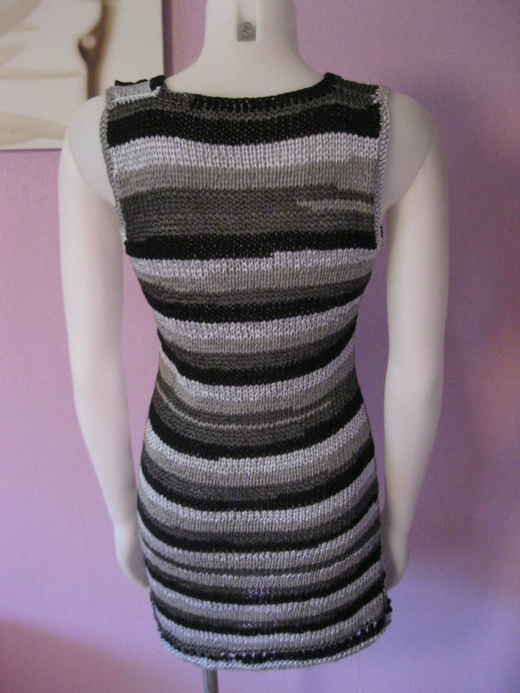 NEU Strickkleid Minikleid Handmade gestreift Grau / Schwarz S-M