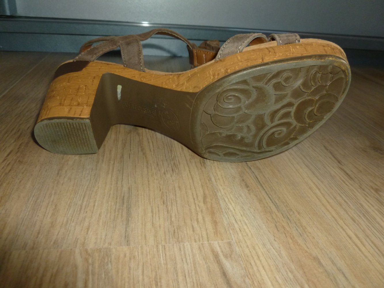 Sandalen hohe Schuhe beige braun Jenny by Ara