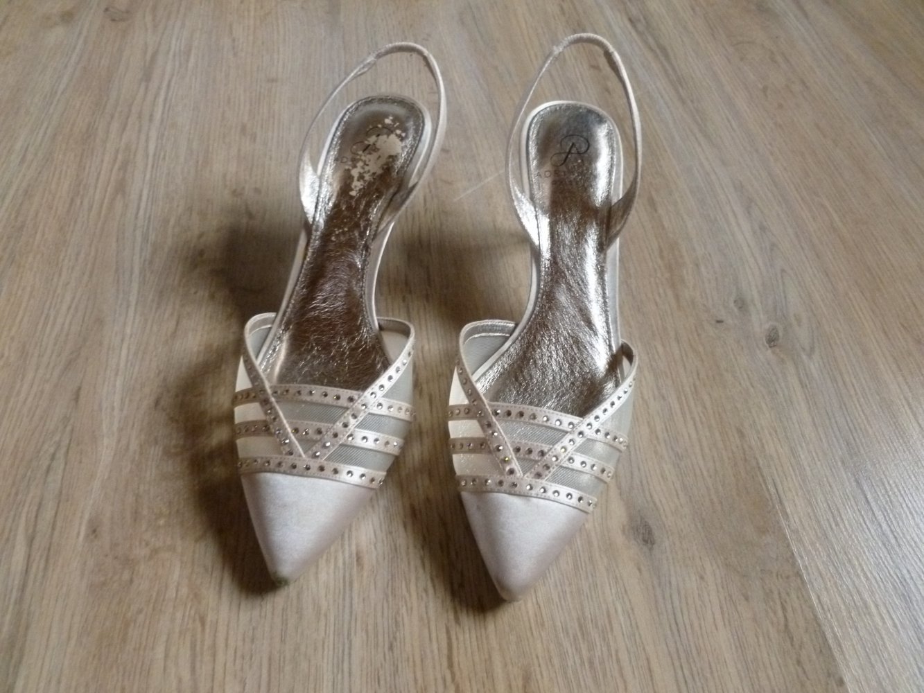 Pumps spitz zulaufend Adrianna Papell Hestia Pewter Sheena Satin