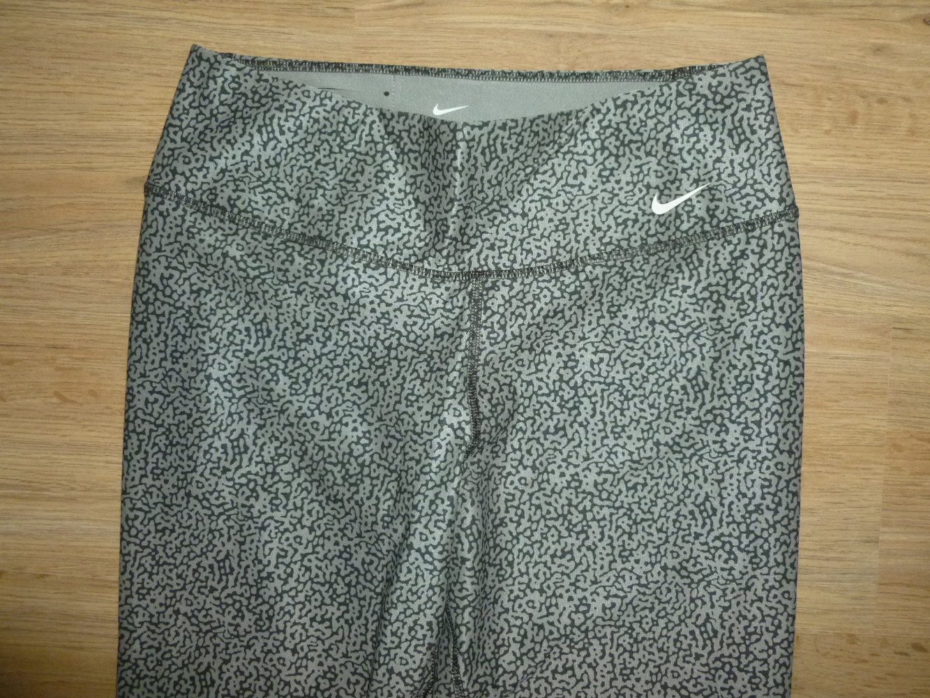 Sporthose grau Nike