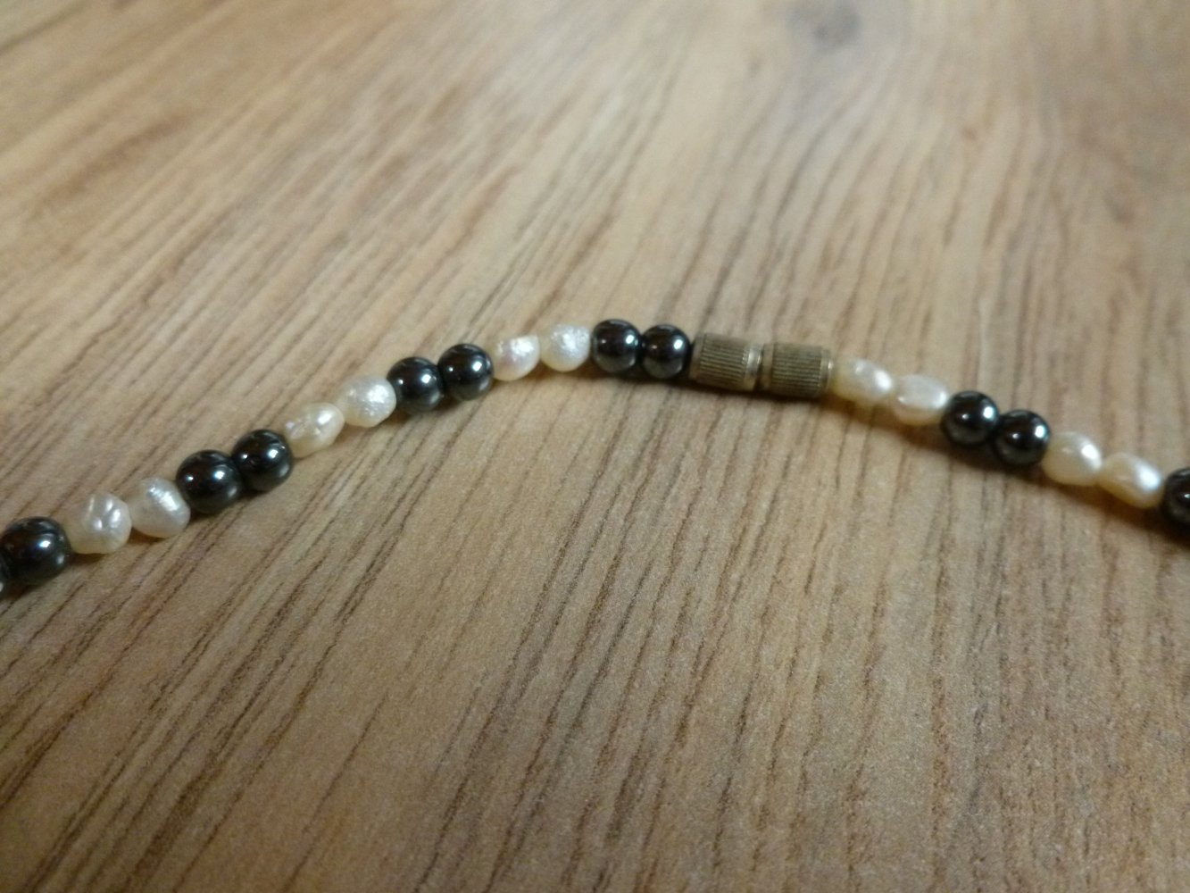 Kette Perlenkette Perlen weiß grau