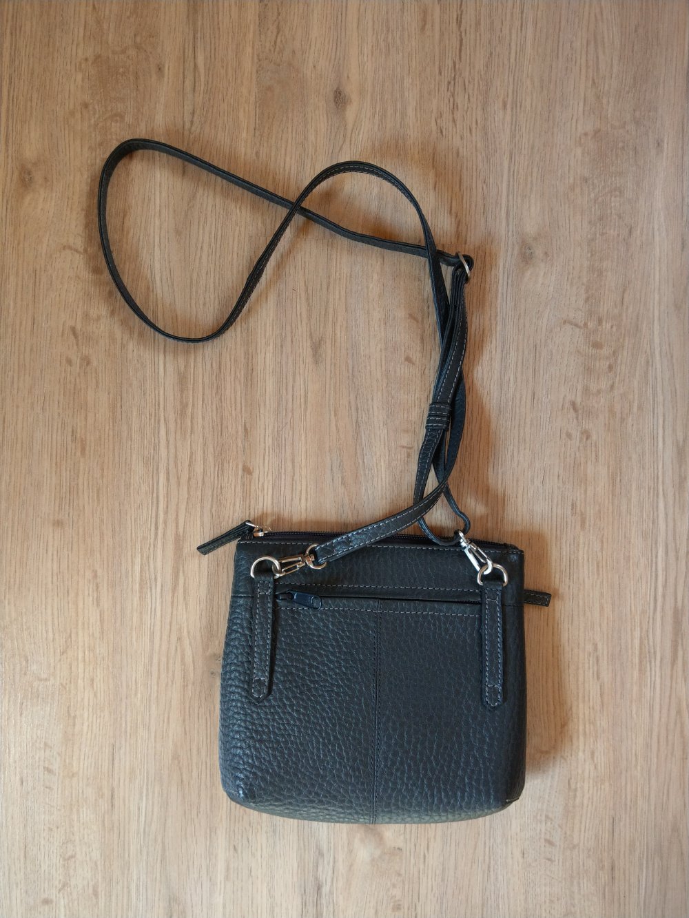 Handtasche dunkelbraun schwarz Leder Voi wie Neu 