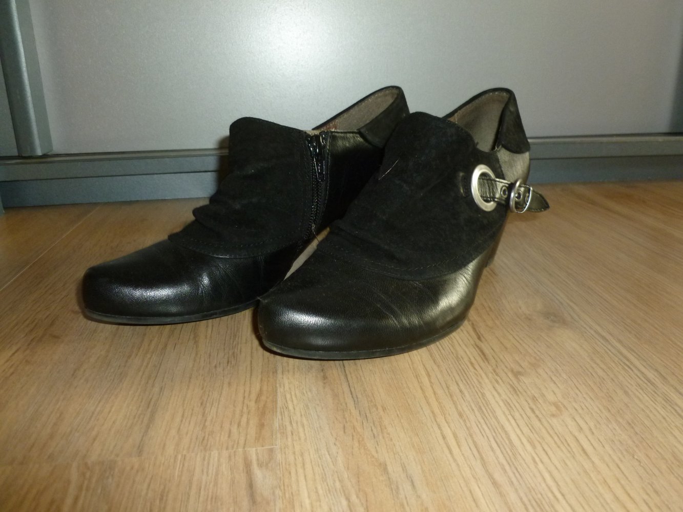 Pumps Schuhe schwarz Leder Caprice