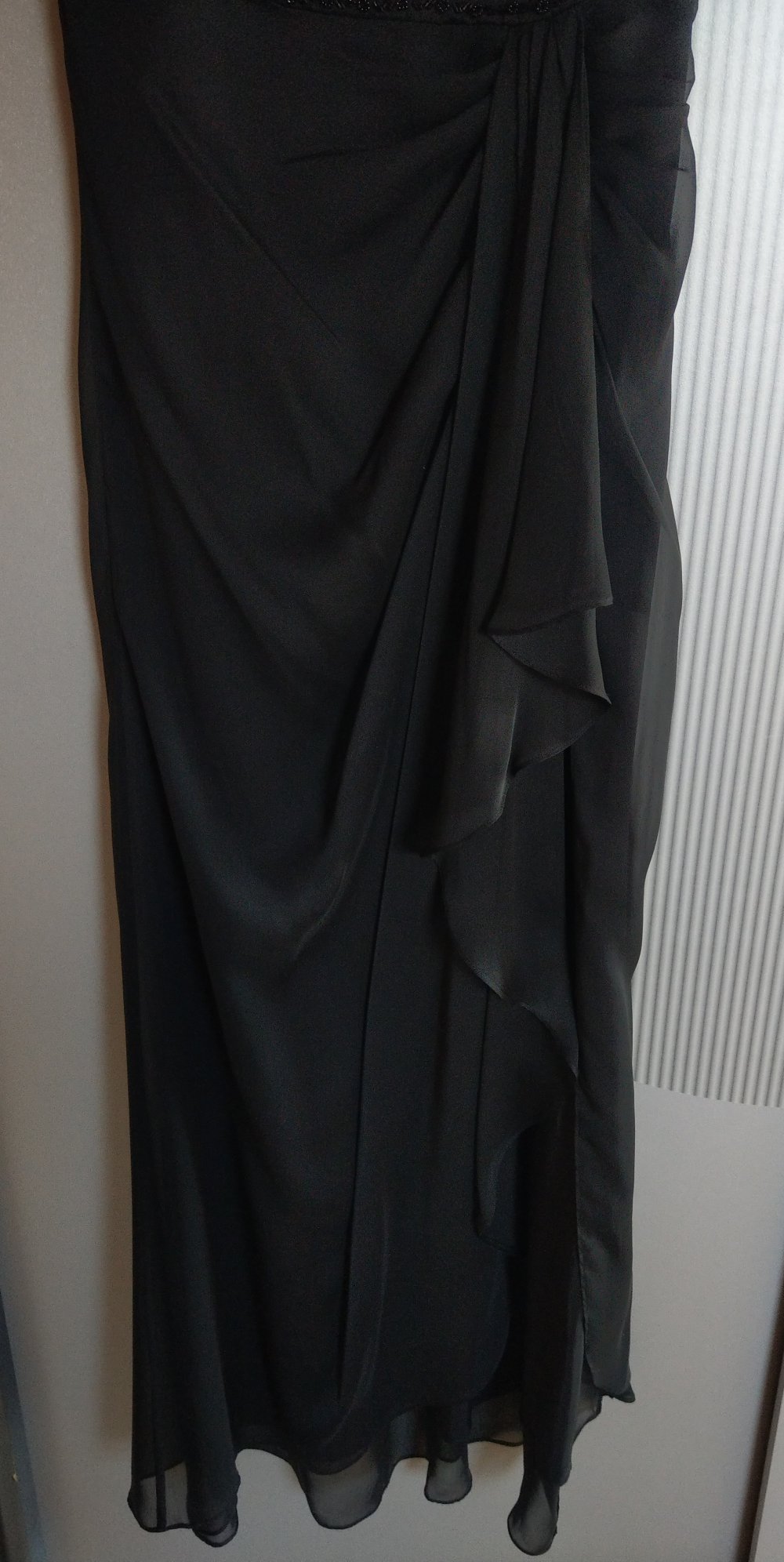 Abendkleid Kleid schwarz Pailletten Ambiance 