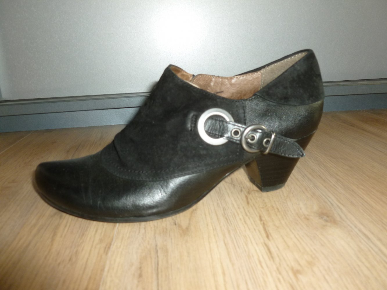 Pumps Schuhe schwarz Leder Caprice