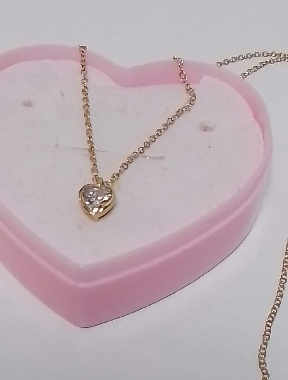 Goldene Halskette mit Herz / 43cm