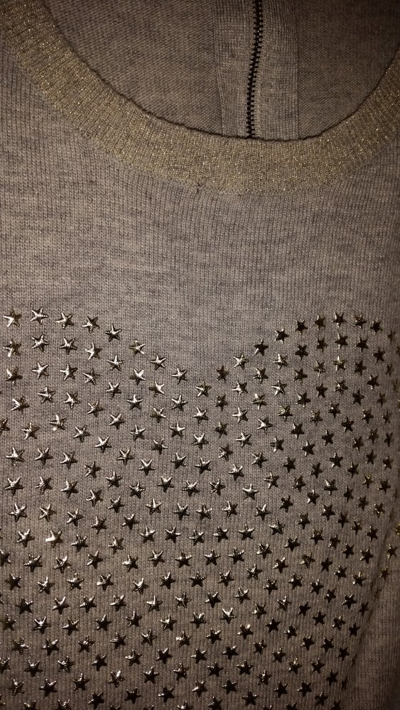 40/42, Feiner Strickpullover, grau mit Herz