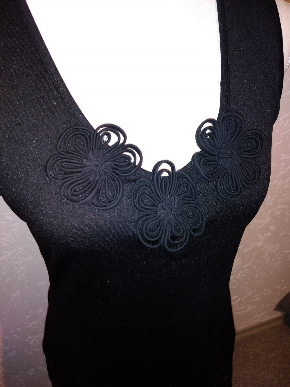 40, Top, Spitze, 3D-Blumen, schwarz