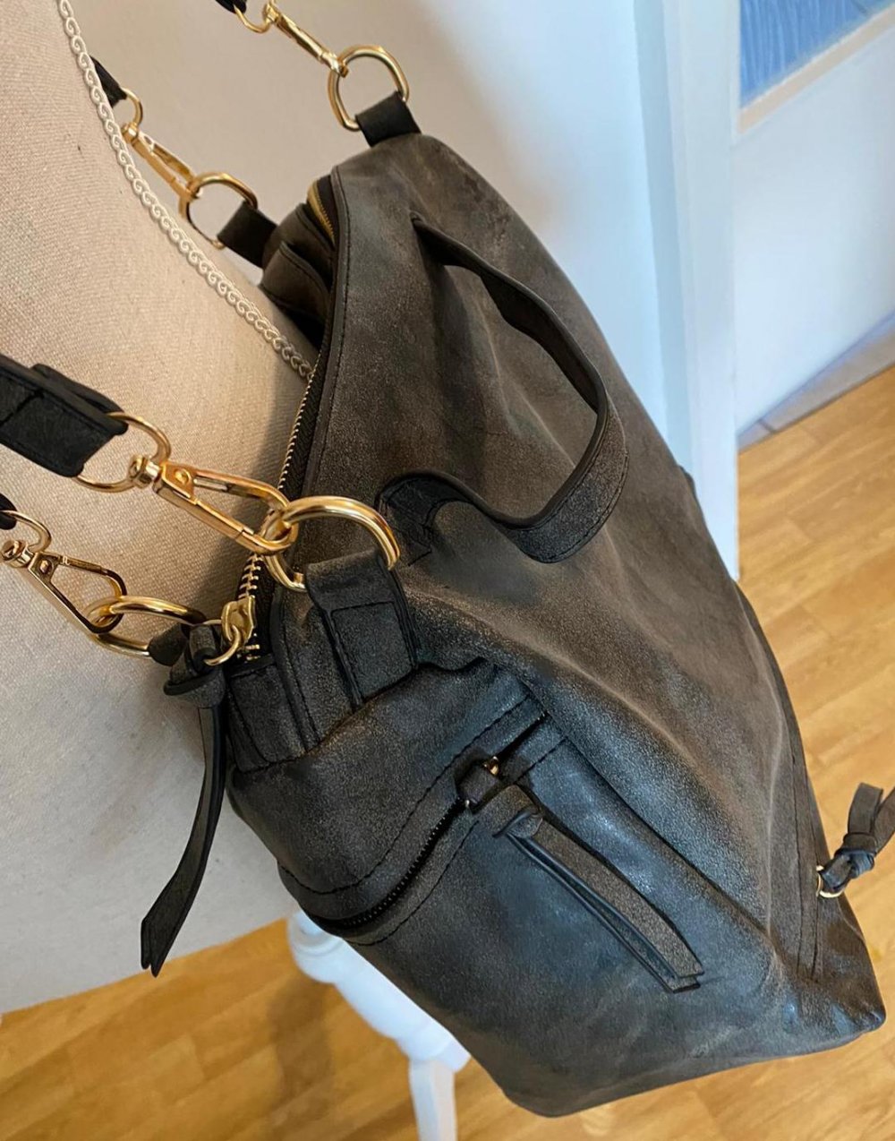 Neuwertige Handtasche, Nubukleder, grau, Shopper, Umhängetasche