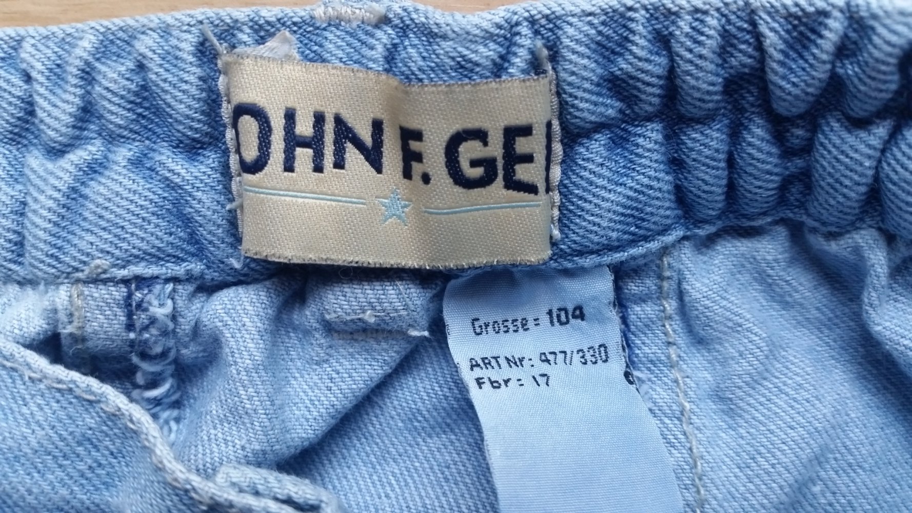 104, Süßer Jeans-Rock