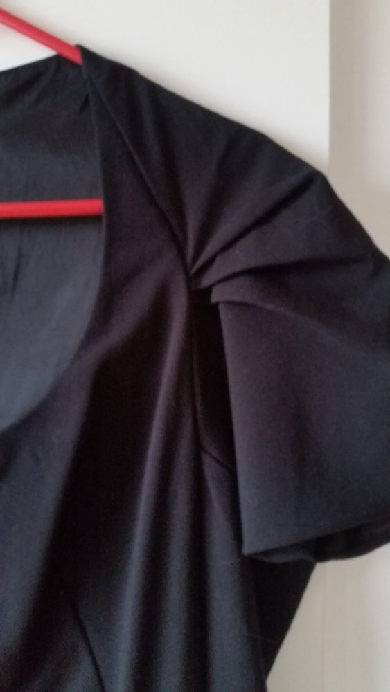 Kleines Schwarzes, Gr.L von Mango