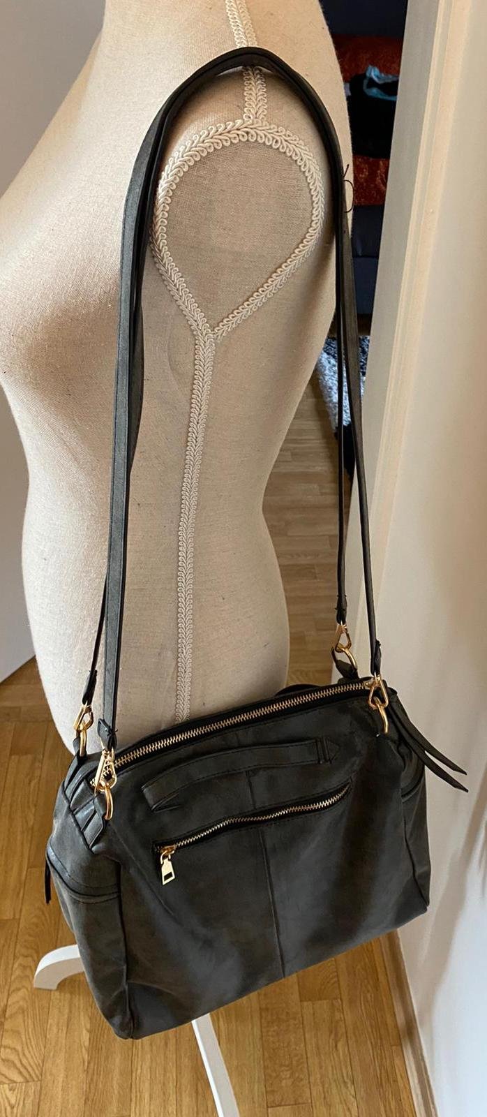 Neuwertige Handtasche, Nubukleder, grau, Shopper, Umhängetasche