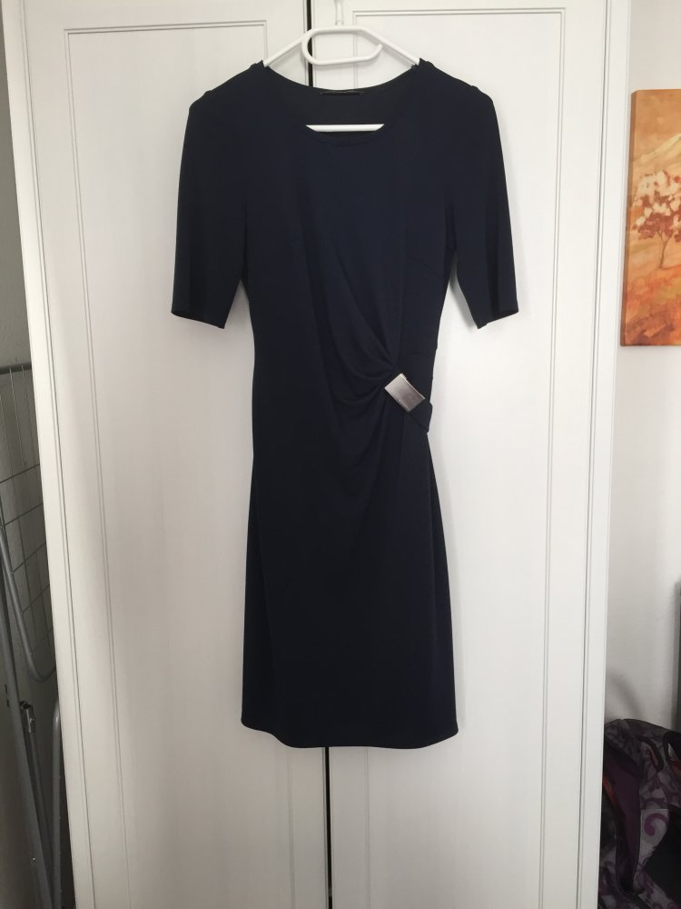 dunkelblaues Kleid von Esprit mit Gürtel (36)