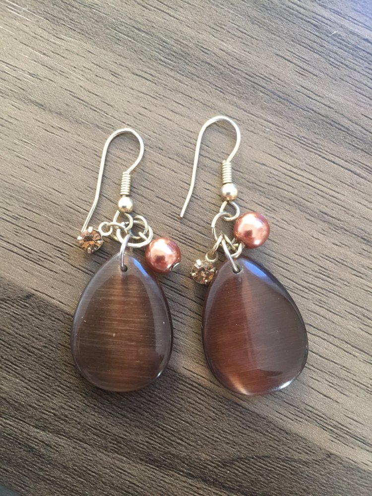 Braune Ohrringe