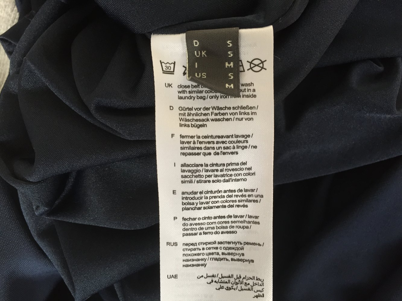 dunkelblaues Kleid von Esprit mit Gürtel (36)