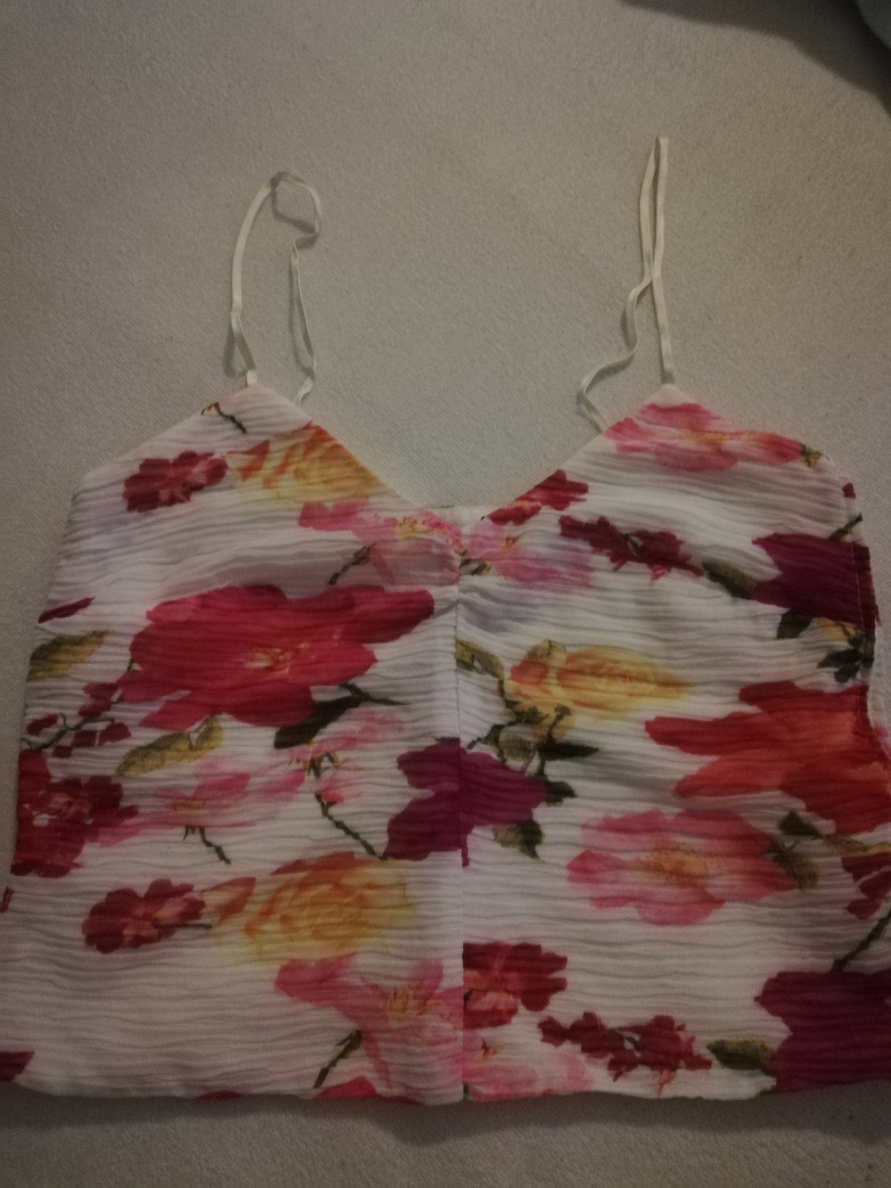 Kurzes Top mit Blumenmuster, Gr. 36