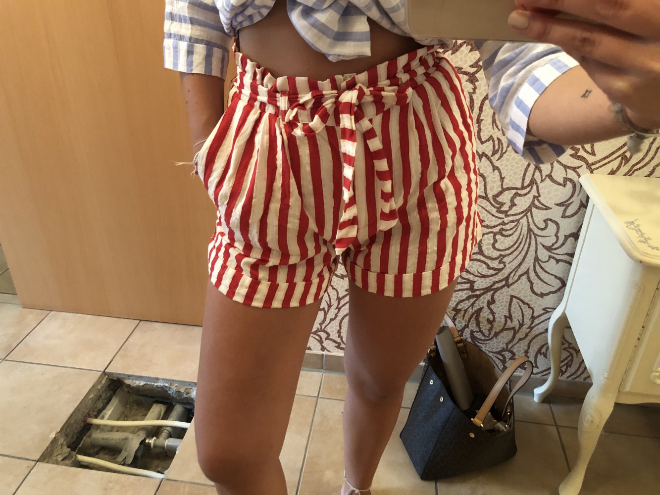 H&M shorts gestreift rot weiß