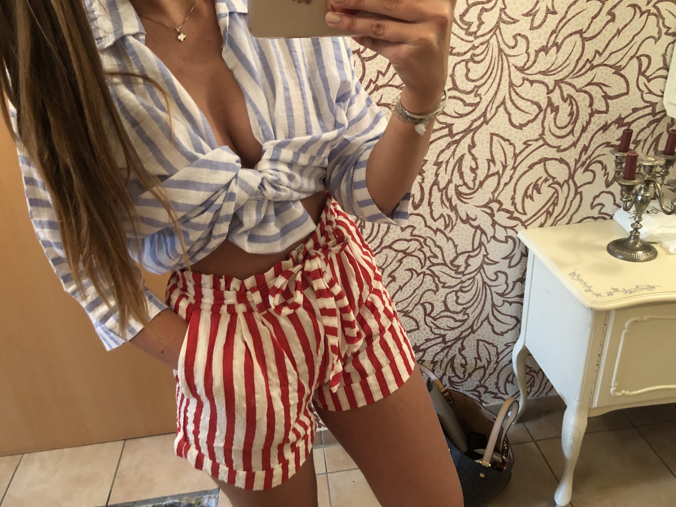 H&M shorts gestreift rot weiß