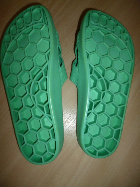 Badeschlappen Saunaschlappen  Pantolette Schwimmbad Terasse Pantina  38/39 Grün