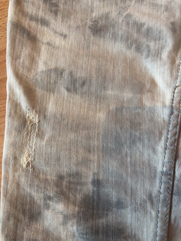 weiße Jeans mit Batik Look