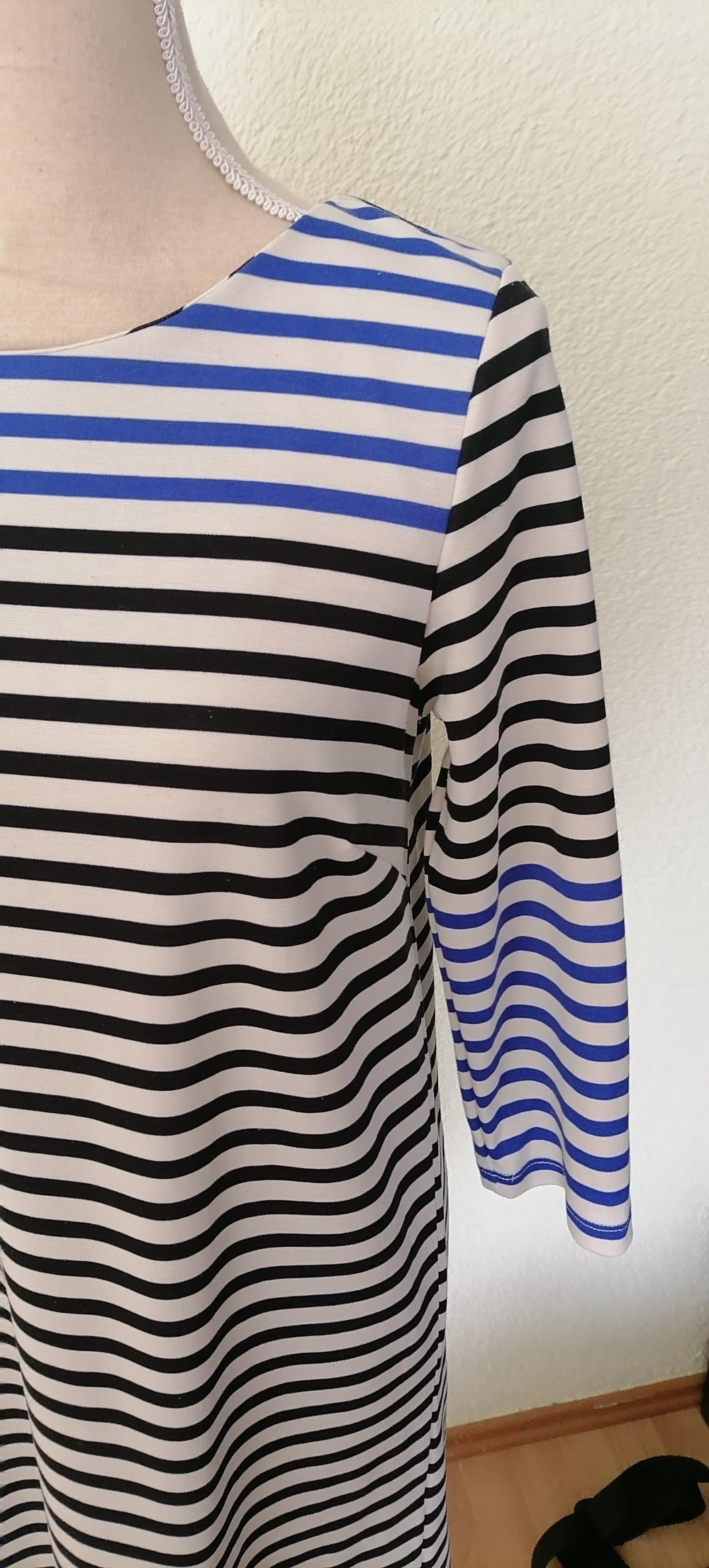 Kleid gestreift H&M Gr. 36 S