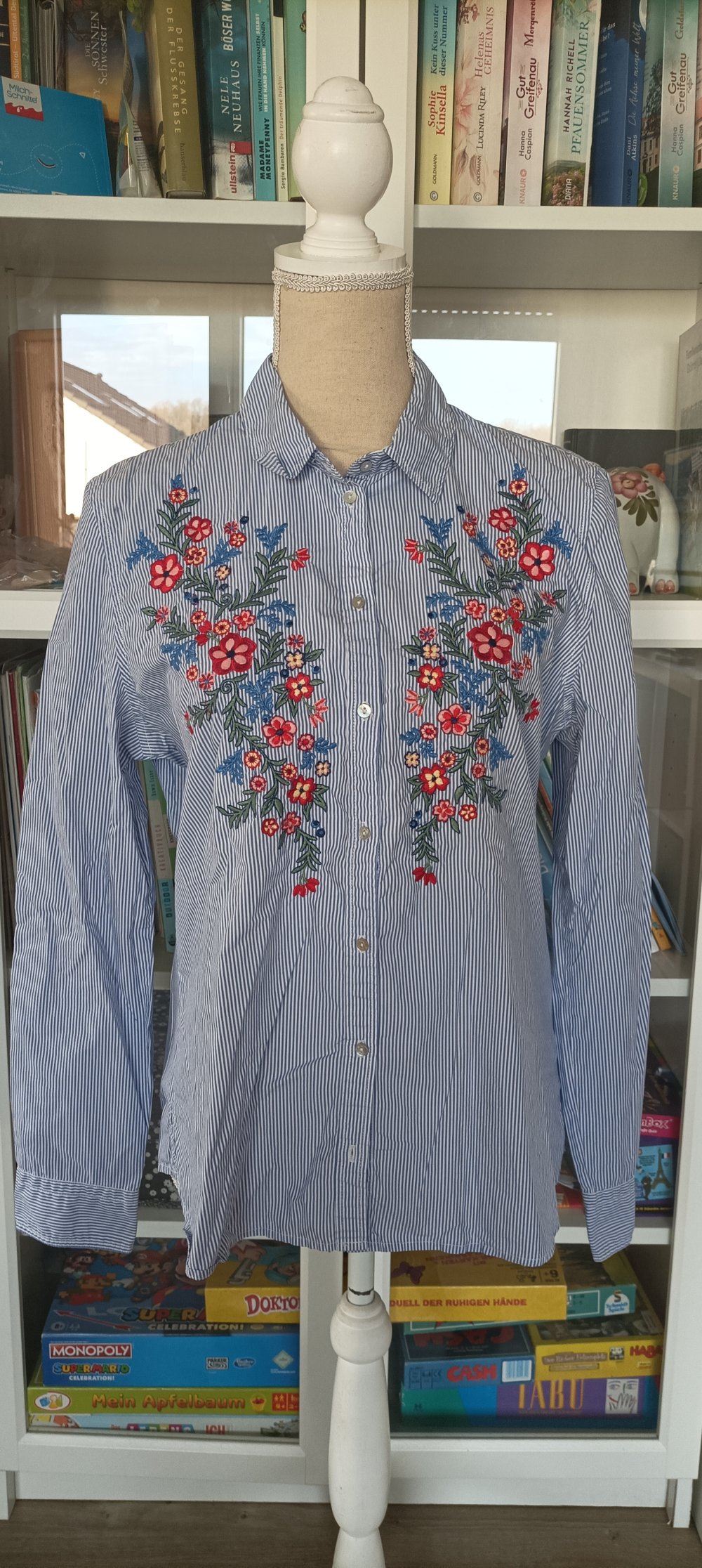 Bluse Stickerei C&A Gr. 38