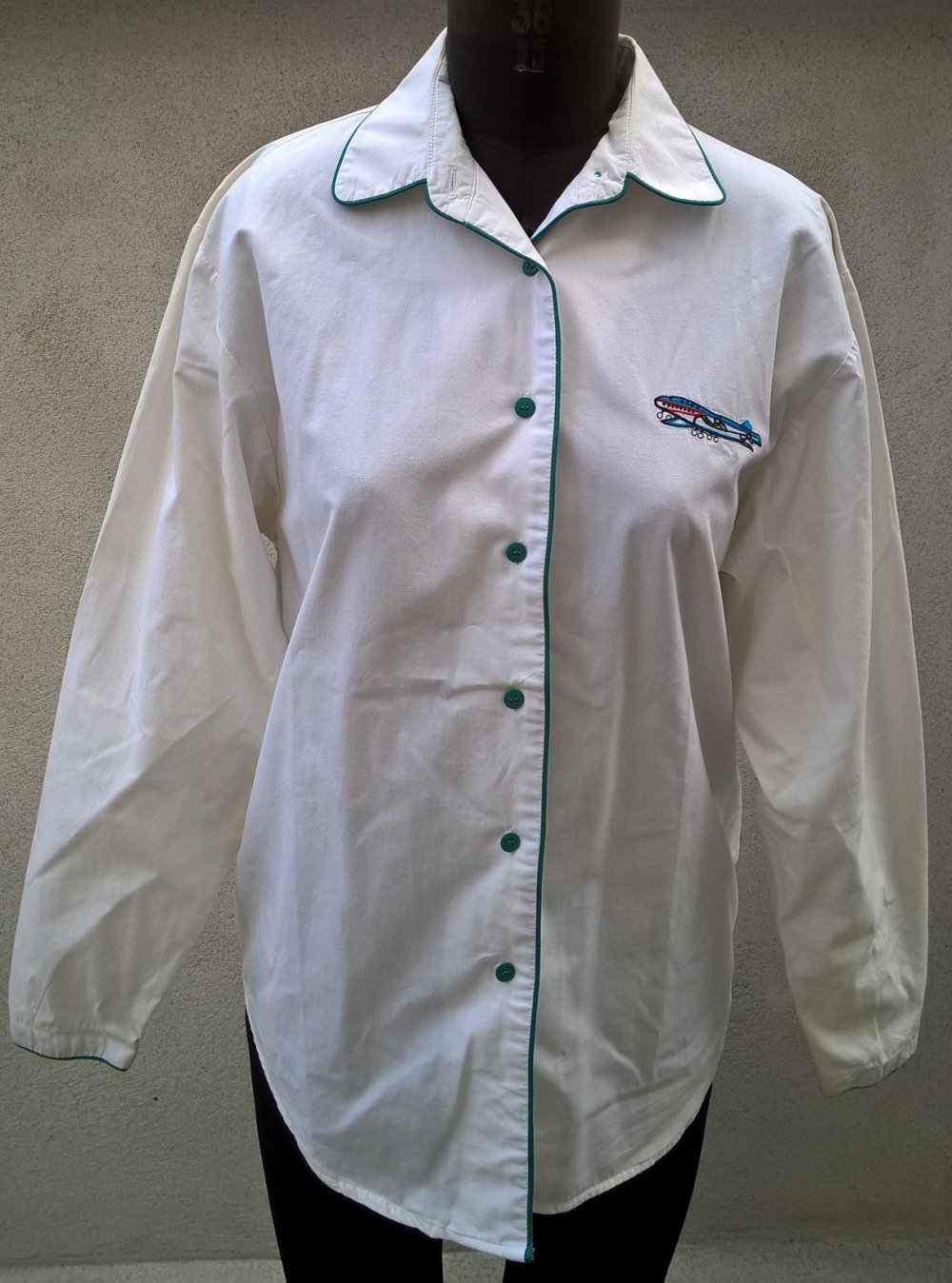 BLUSE Gr.36 IN WEISS LANGARM mit STICKEREI FLUGZEUG 70er TRUE VINTAGE