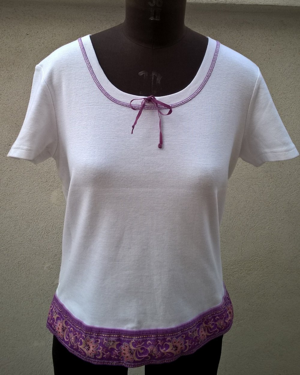 Oberteil Bluse Baumwolle weiss lila rosa Bordüre Gr. 40, 42