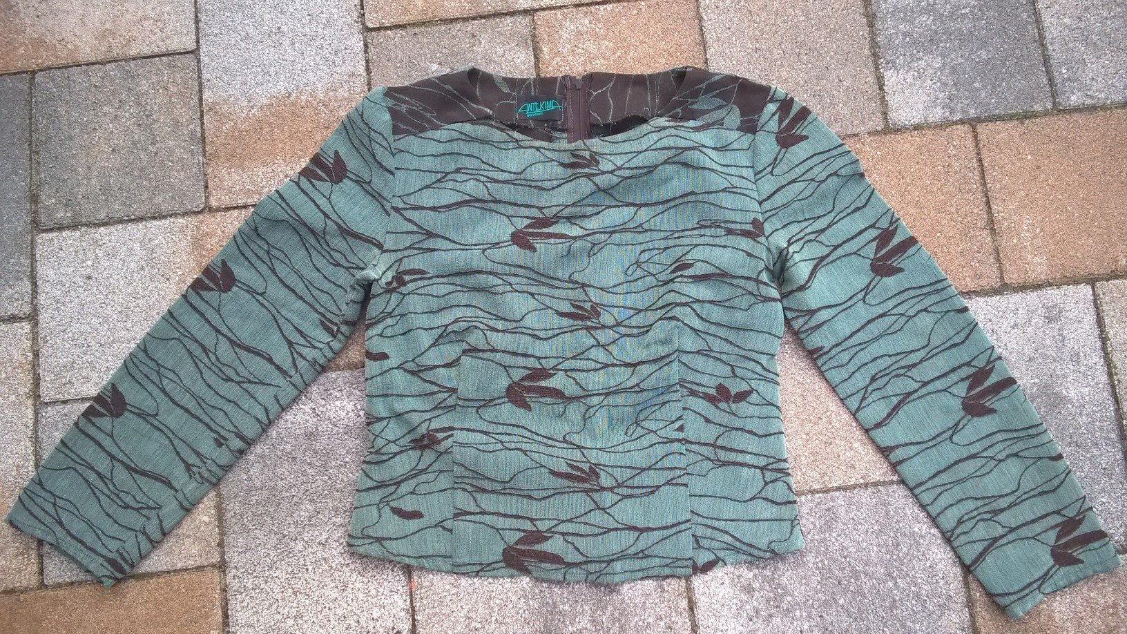 OBERTEIL TOP LANGARM Gr. 36 von ANTEKIMA in grün khaki mit Stickerei in braun