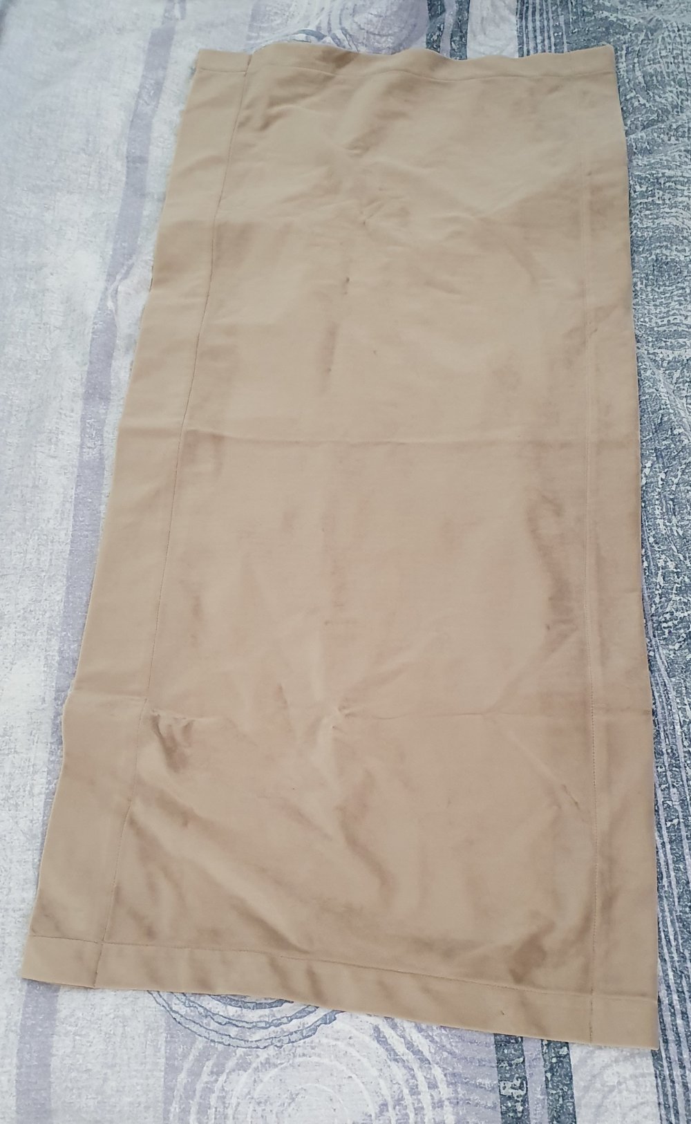 Tischläufer aus Samt