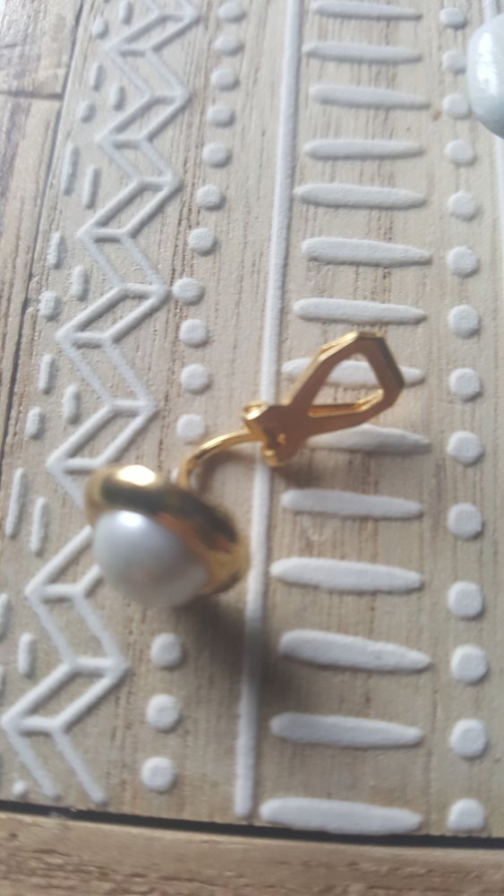 Ohrclip Perle goldfarben Ohrring Einzeln Clip Accessoire zu Stirnband Vintagedesign Granny Kostüm Schmuck Creativ Accessoire  