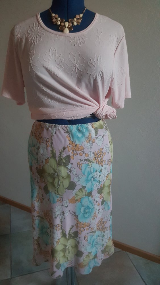 Rock Knielang floral Blumenprint Blüten 38,40,42,44 Gummibund Rosen Tulpenrock Rosè Midi 