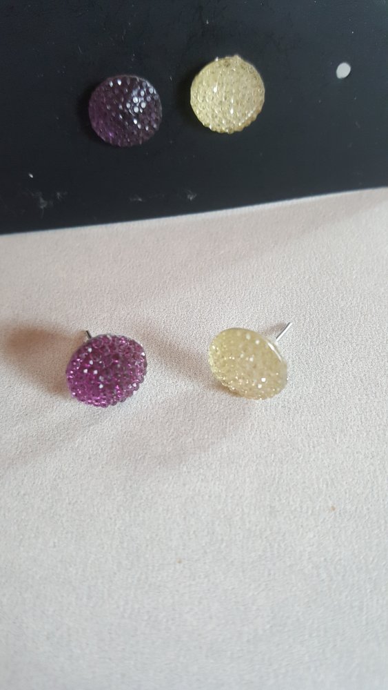 Ohrringe Stecker Jelly Beans Shamballa Flieder Glamour Rund Perle ungetragen Froot Fruchtgummi Look schimmernd